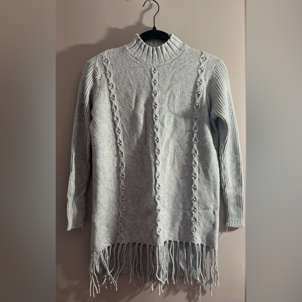 Staurt Laurent Size M Gray Knitted Pearl Fringe Pullover Turtle Neck Sweater